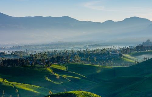Apa Saja Wisata Alam Terkenal di Bandung yang Wajib Dikunjungi?