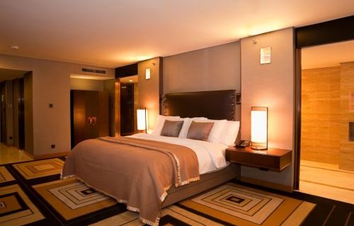 Hotel di Bandung dengan Kolam Renang untuk Liburan Keluarga