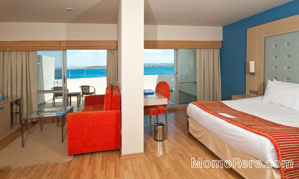 RedDoorz Senayan | Penginapan Nyaman & Strategis di Jantung Jakarta