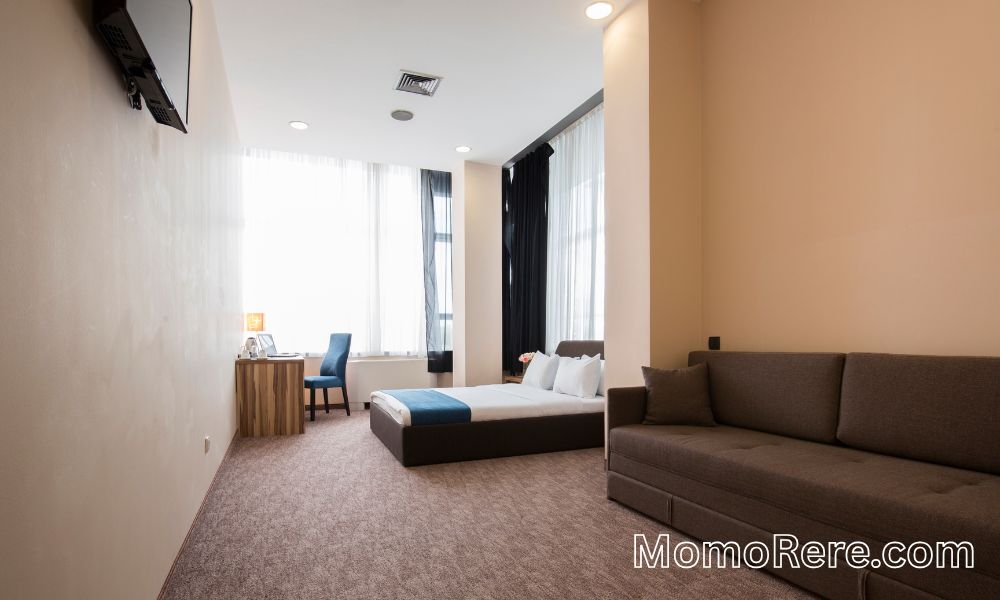 RedDoorz Jakarta Timur Murah: Penginapan Hemat & Nyaman